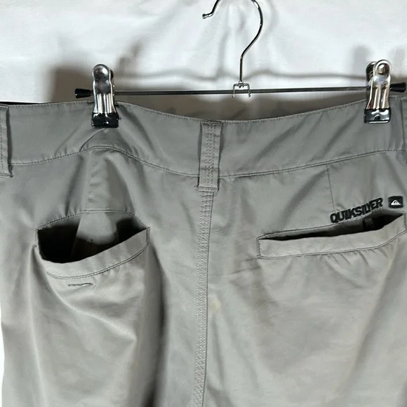 QUICK SILVER BORAD SHORTS SIZE(34) - Picture 5 of 6